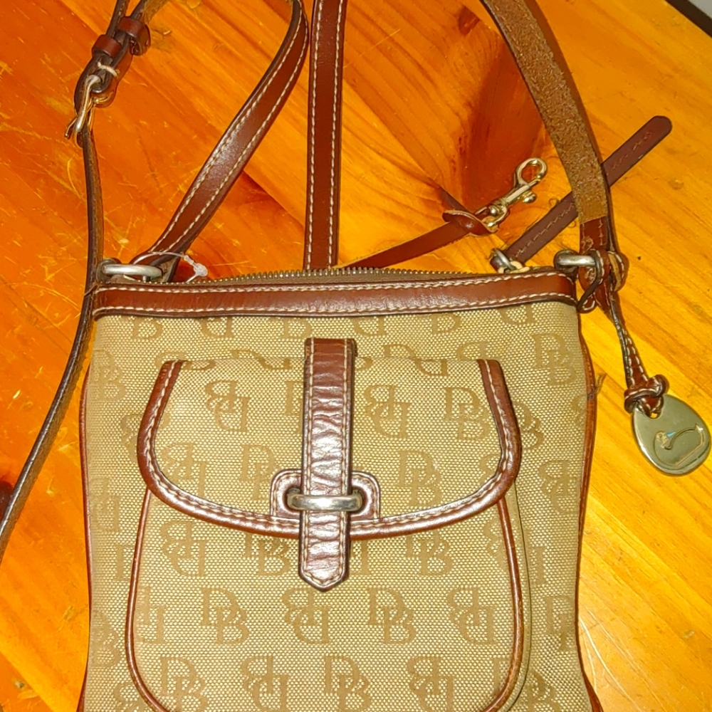 Dooney & Bourke Vintage Crossbody